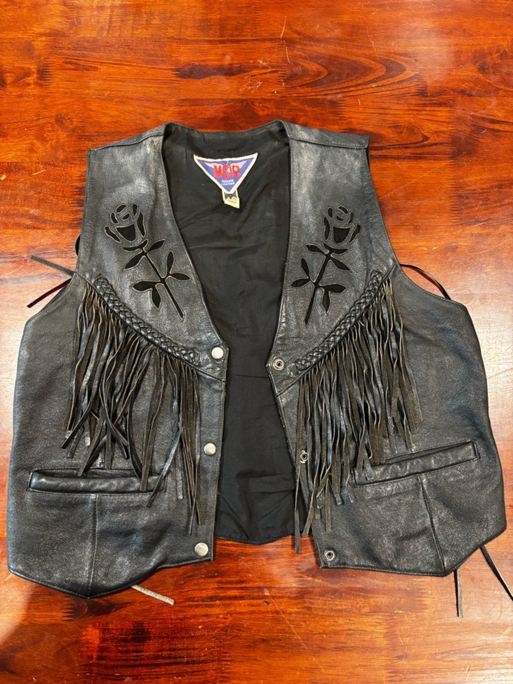 Woman’s MOB VTG leather rose detail fringe cowhide vest size L/XL adjustable sid